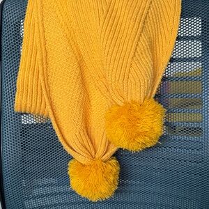 Target yellow knit scarf with Pom-Poms 🌞